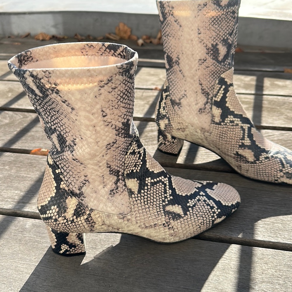 Stuart Weitzman boots